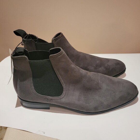 #44 New with tag without box Grey Suede ankle boots main image 10